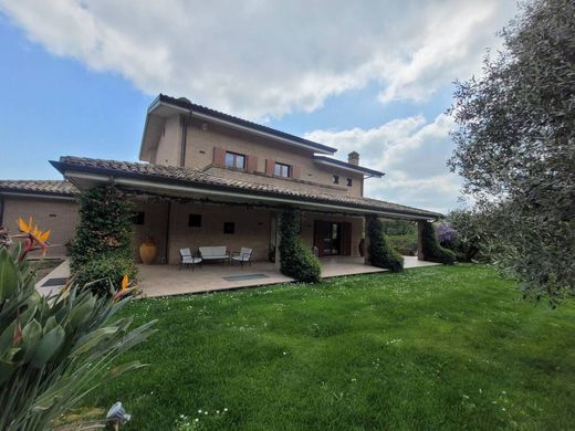 Villa in Civitanova Marche, Provincia di Macerata