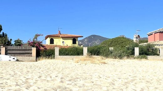 Willa w Sinnai, Provincia di Cagliari