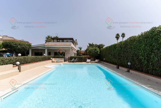 Villa a Siracusa, Sicilia