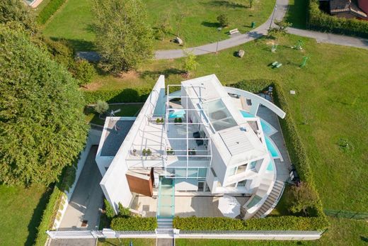 Villa in Chignolo d'Isola, Provincia di Bergamo