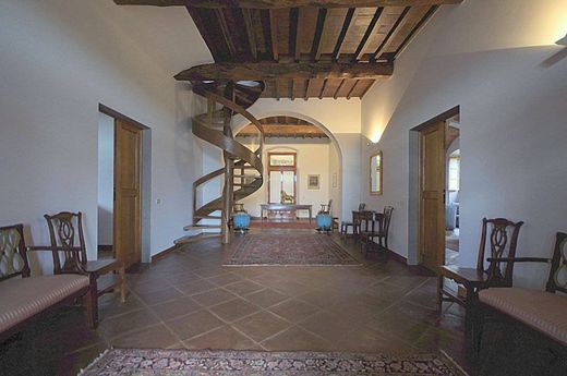 Villa a Castelfranco Piandiscò, Arezzo