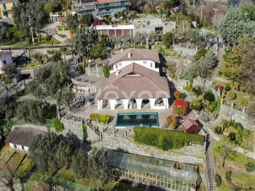 Villa a Varazze, Savona