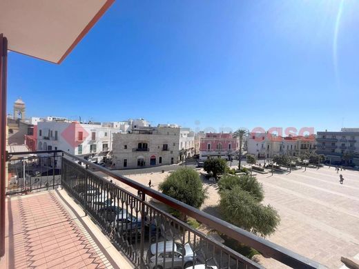 Πολυτελή κατοικία σε Polignano a Mare, Bari