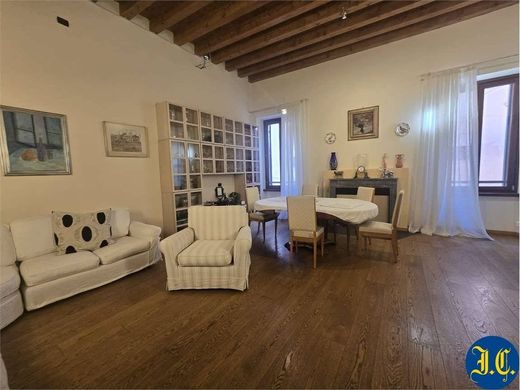 Apartment in Verona, Provincia di Verona
