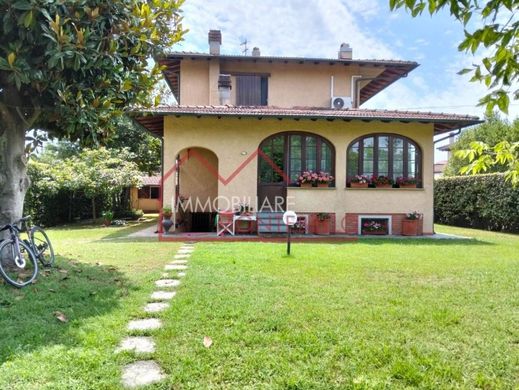 Villa in Forte dei Marmi, Provincia di Lucca