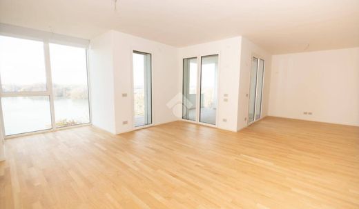 Appartamento a Basiglio, Milano