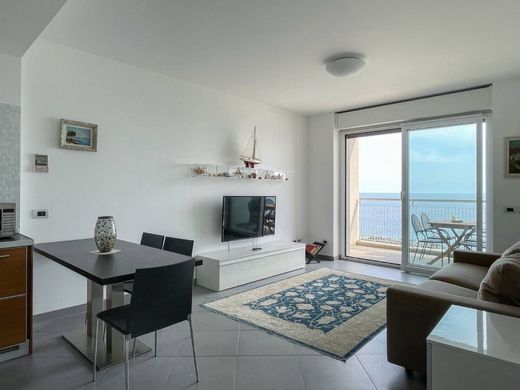 Appartement à Taggia, Provincia di Imperia