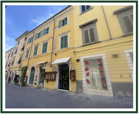 Элитный дом, Пиетрасанта, Provincia di Lucca