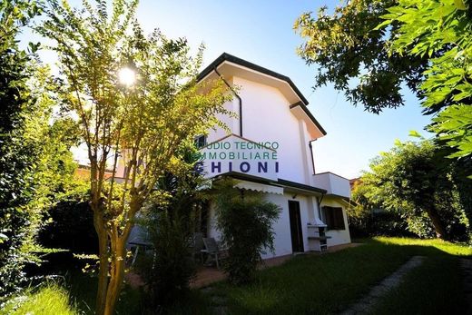 ﻓﻴﻼ ﻓﻲ Montignoso, Provincia di Massa-Carrara