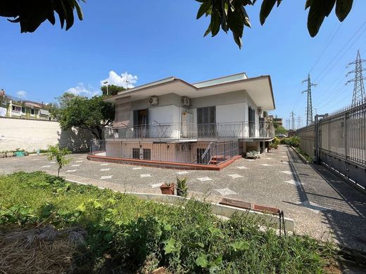 Villa in Torre Annunziata, Naples