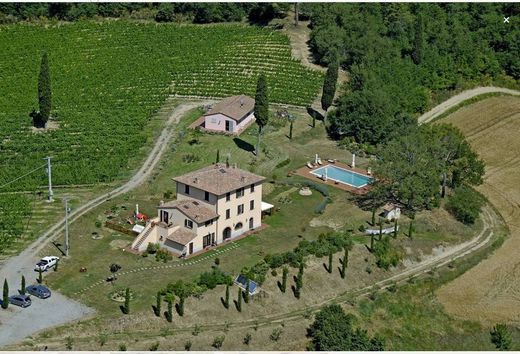 Country House in Chiusi, Province of Siena