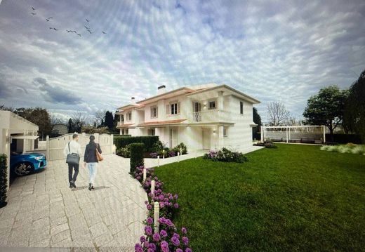 Rijtjeshuis in Prato, Provincia di Prato