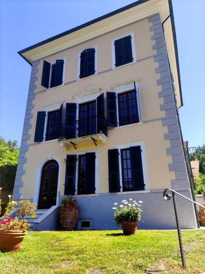 Luxury home in Carrara, Provincia di Massa-Carrara