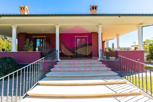 Villa in Ardea, Rome
