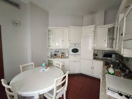 Apartment / Etagenwohnung in Mailand, Lombardei