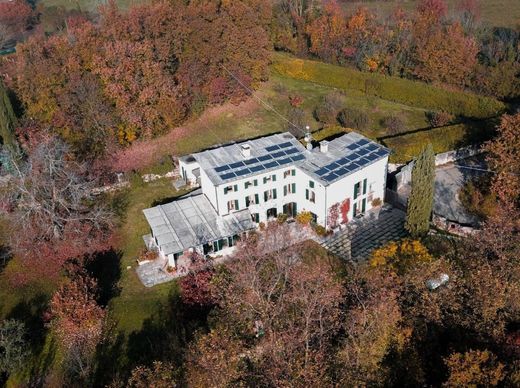 Casale a Negrar, Verona