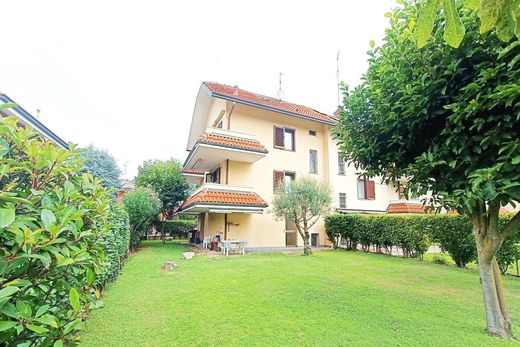 Paderno Dugnano, Città metropolitana di Milanoのヴィラ