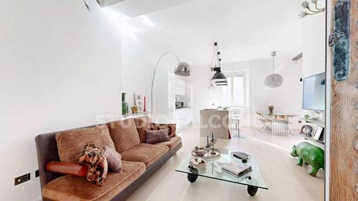 아파트 / 밀라노, Città metropolitana di Milano