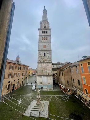 Appartamento a Modena, Emilia-Romagna