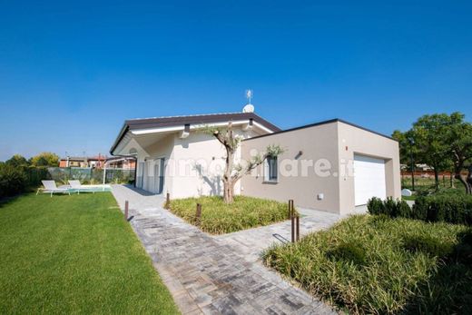 Willa w Cadorago-Caslino al Piano, Provincia di Como