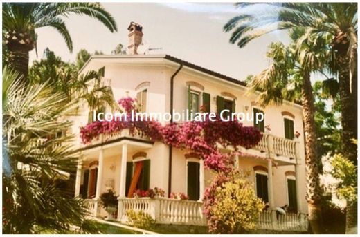 Villa - Sanremo, Provincia di Imperia