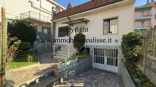 Villa in Vimodrone, Città metropolitana di Milano