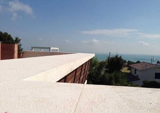 Villa in Numana, Provincia di Ancona