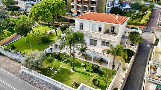 Villa a Sanremo, Imperia