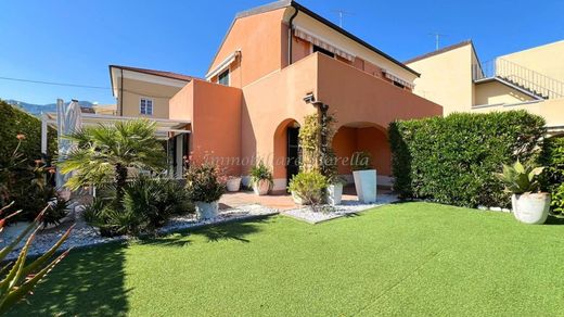 Terraced house in Loano, Provincia di Savona