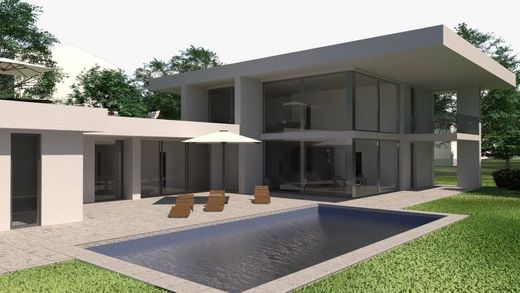 Villa in Gavirate, Provincia di Varese