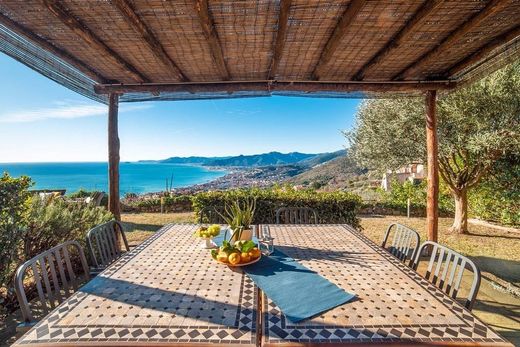 Luxury home in Borgio, Provincia di Savona