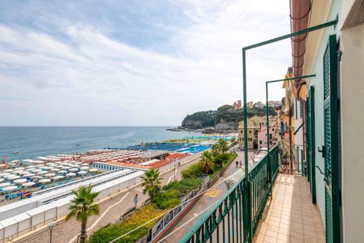 Apartament w Celle Ligure, Provincia di Savona