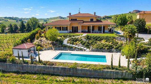 Villa in Calosso, Provincia di Asti