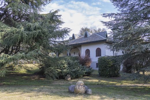 Villa a Casorezzo, Milano