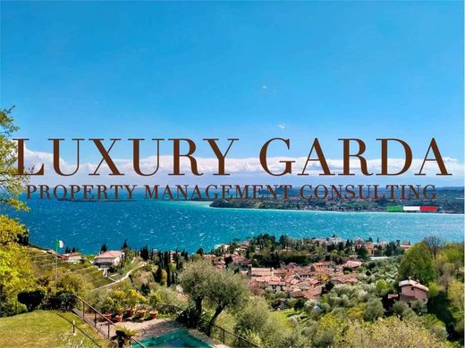 Villa - Gardone Riviera, Provincia di Brescia