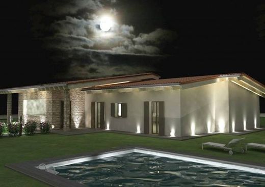 Villa in Manerbio, Provincia di Brescia