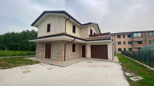 Villa in San Vito al Tagliamento, Pordenone