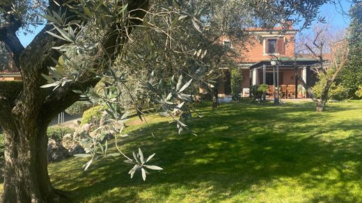 Villa in Rome, Latium