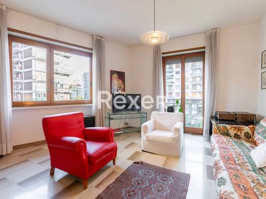 아파트 / 밀라노, Città metropolitana di Milano