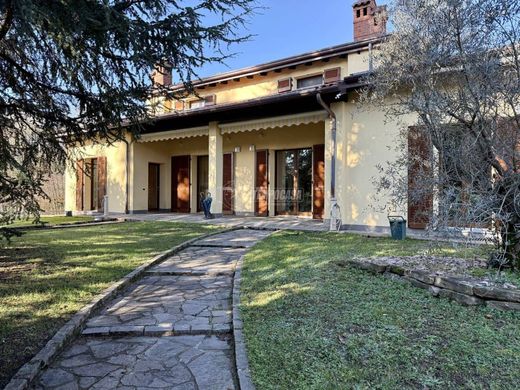 Villa in Merate, Provincia di Lecco