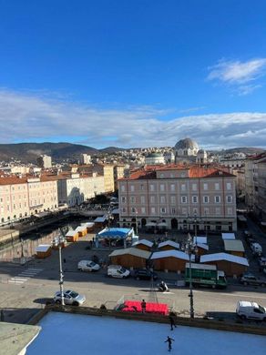 Apartment / Etagenwohnung in Triest, Friaul-Venetien