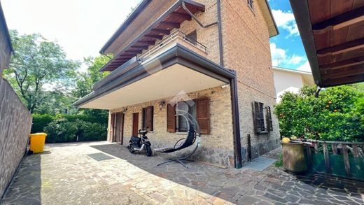 Villa in Novate Milanese, Città metropolitana di Milano