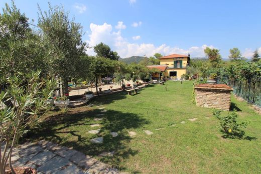 Villa - Garlenda, Provincia di Savona