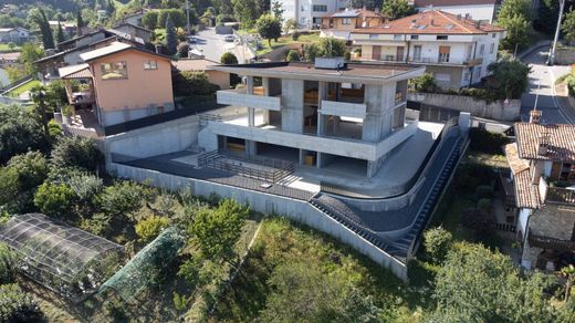 Villa Nembro, Bergamo ilçesinde