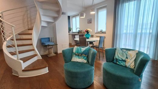 Apartment in Calenzano, Florence