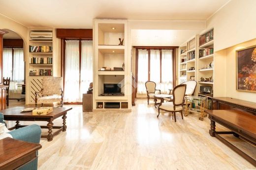 Apartment / Etagenwohnung in Mailand, Lombardei