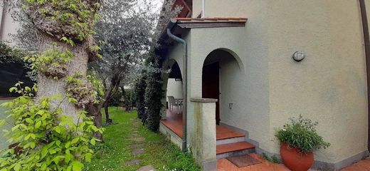 Villa en Forte dei Marmi, Lucca