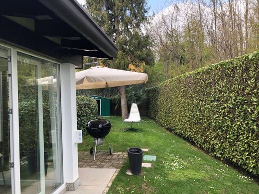 Villa in Lomazzo, Provincia di Como