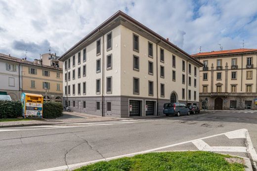 Appartement in Como, Provincia di Como