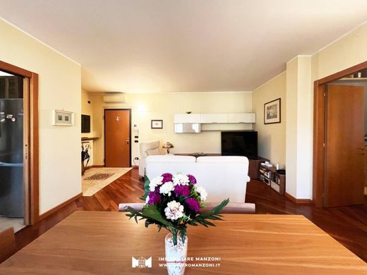 Appartamento a Cernusco sul Naviglio, Milano